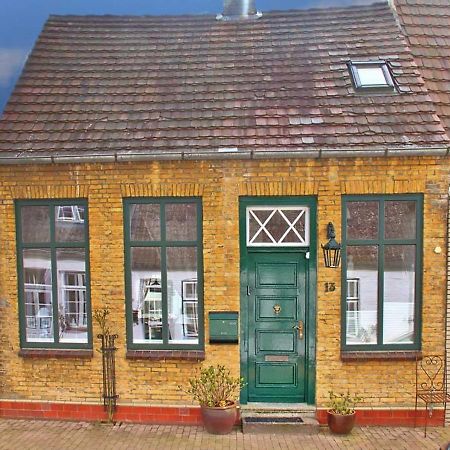 Friedrichstadtnixe, Meerchenhaftes Haus Mit Sauna Екстериор снимка